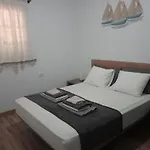 Beautiful With Heated Private Pool, Cristianos 別荘