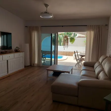 Holiday home Beautiful With Heated Private Pool, Cristianos *