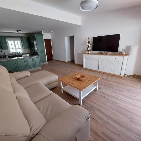 Beautiful With Heated Private Pool, Cristianos Ferienhaus *