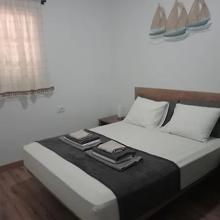 Beautiful With Heated Private Pool, Cristianos 펜션