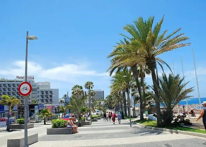 Beautiful With Heated Private Pool, Cristianos 度假居 *