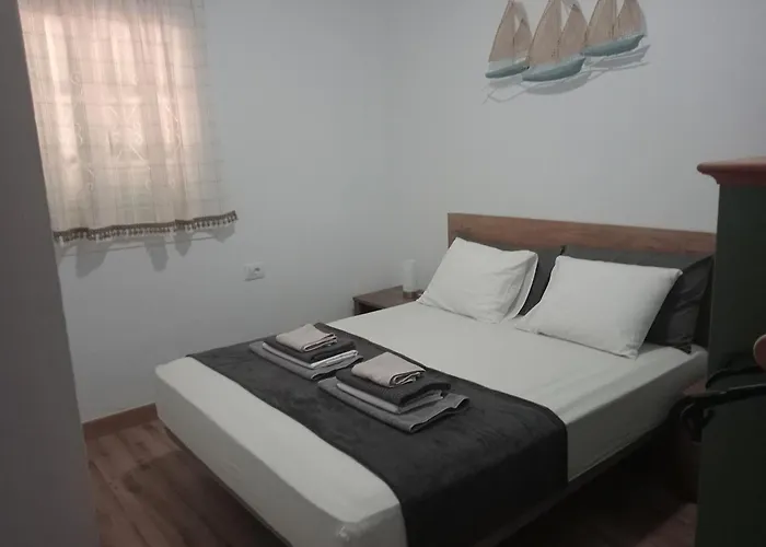 Beautiful With Heated Private Pool, Cristianos 度假居