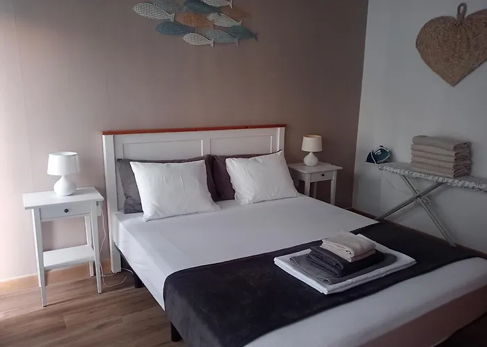 Beautiful With Heated Private Pool, Cristianos 洛斯克里斯蒂亚诺斯