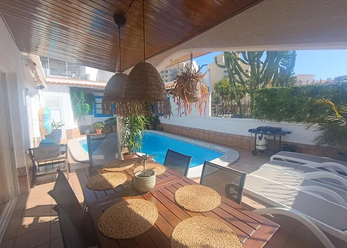 度假居 Beautiful With Heated Private Pool, Cristianos 洛斯克里斯蒂亚诺斯