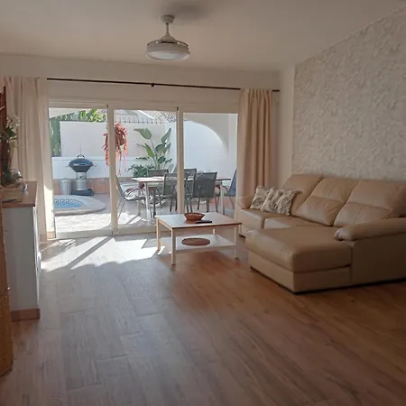 度假居 Beautiful With Heated Private Pool, Cristianos *