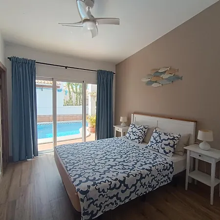 Beautiful With Heated Private Pool, Cristianos 洛斯克里斯蒂亚诺斯